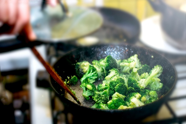 bisnis makanan sehat brokoli goreng