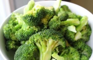 brokoli sebagai salah satu topping pizza yang enak dan sehat